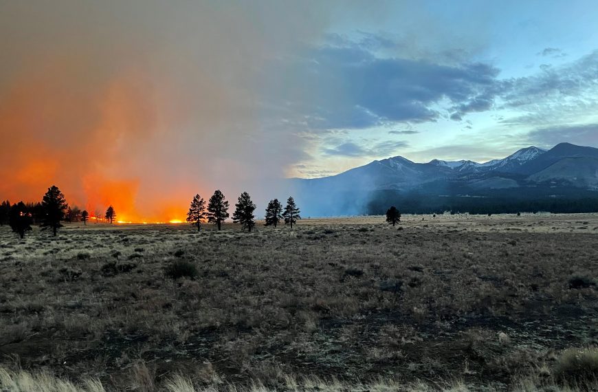 Tunnel Fire seen from Sunset Crater National Monument